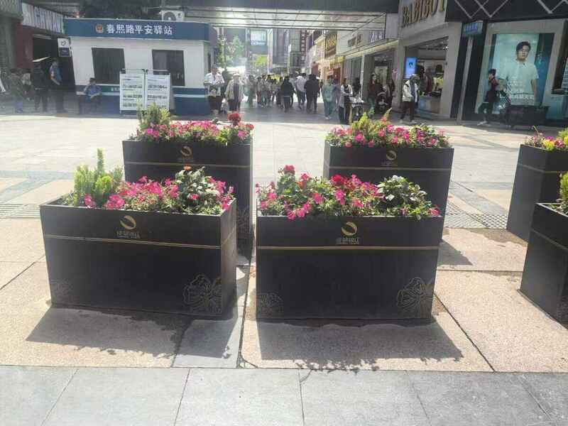 成都定制花箱-商业广场花箱摆放
